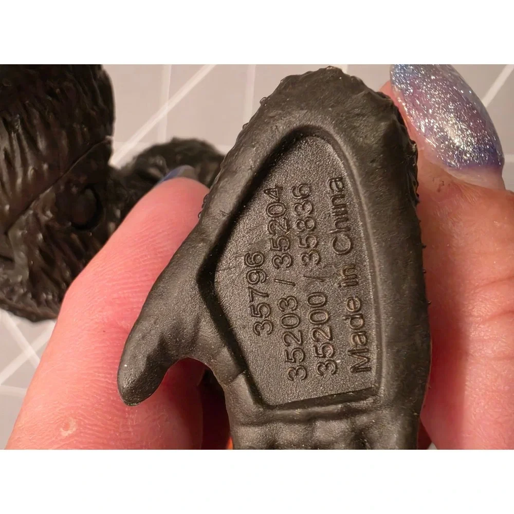 Playmates Godzilla x Kong The New Empire Kong with B.E.A.S.T. Glove 6in Figure